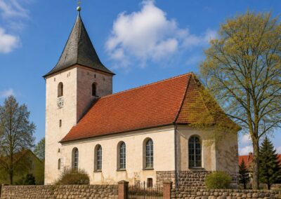 Kirche Außenfassade – Malerarbeiten von Malermeister Herrendorf